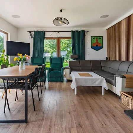 Dom W Chmielnie Na Wzgórzu *