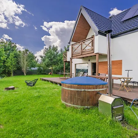 Dom W Chmielnie Na Wzgorzu Chmielno