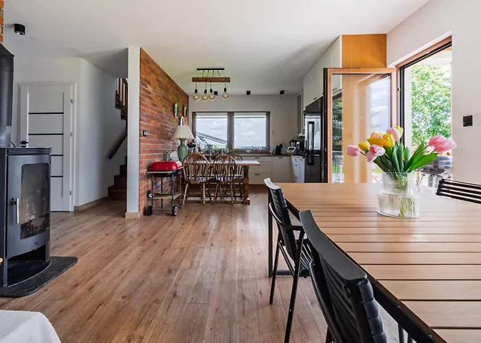 Semesterbostad Dom W Chmielnie Na Wzgorzu